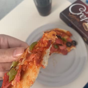 Dr. Oetker Pizzadan Kıl Çıktı
