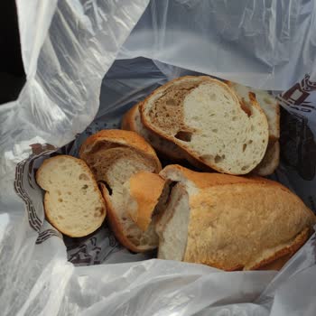 Gresta Ekmeğin İçinden Çıkan Garip Şey