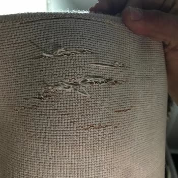 4 Mevsim Halı Yıkama (4mevsimyikama.com) Sağlam Verdim Yırtık Gönderdi Halımı