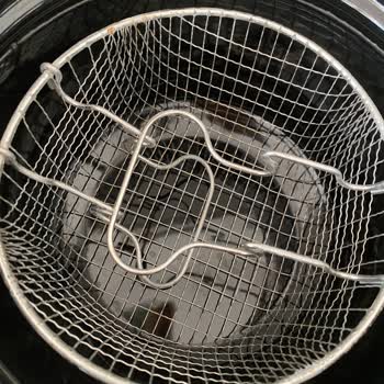 Madame Coco Kızartma Tenceresinin Teli Paslandı!