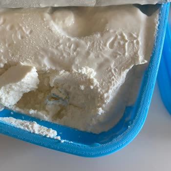 Tahsildaroğlu Sürülebilir Lor Peynirinden Yabancı Madde Çıktı