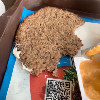 Burger King Çiğ Et Ve Kokusu