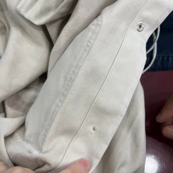 Mavi Gömleğimin Çıtçıtlı Yeri Eksik