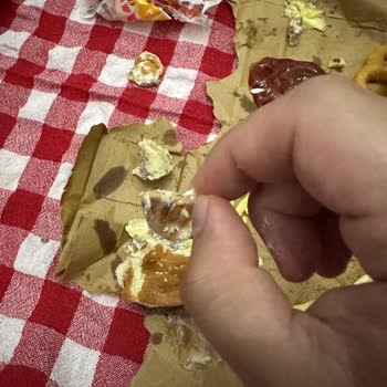 Burger King Hamburgerden Salyangoz Çıktı