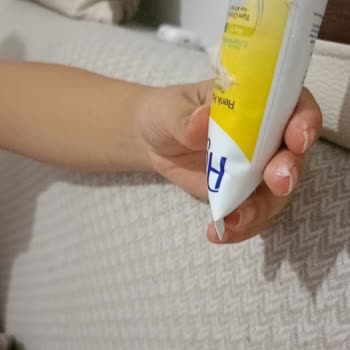 Gratis Agiss Tüy Sarartıcı Krem Açılınca Patladı