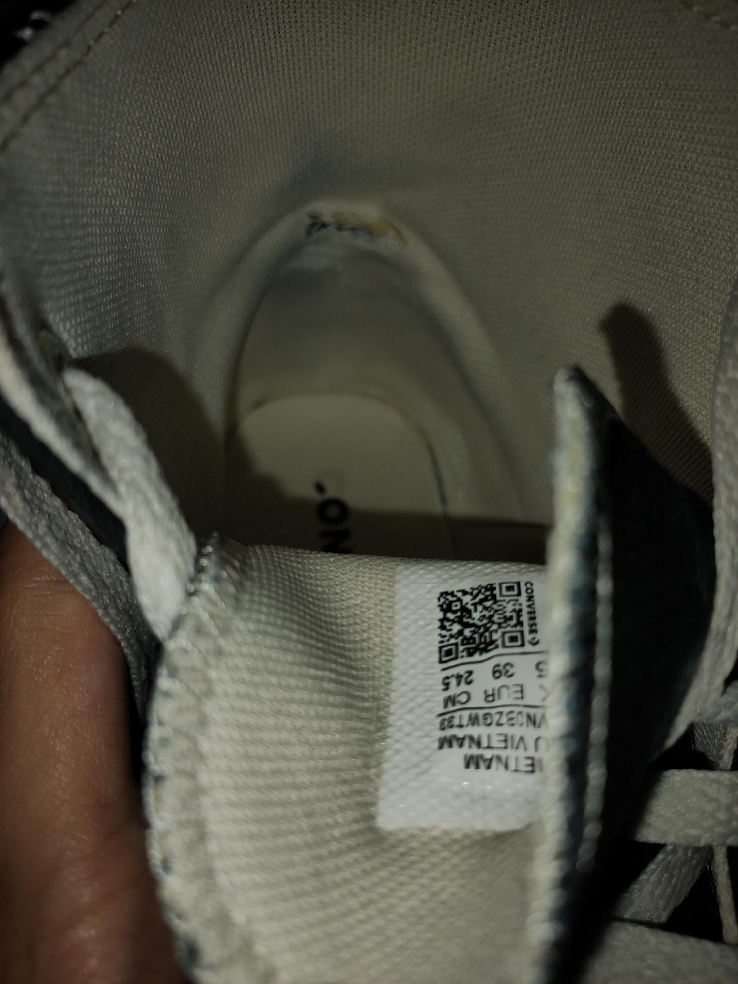 Az Giydiğim Converse Ayakkabının İç Astarı Yırtıldı Şikayetvar