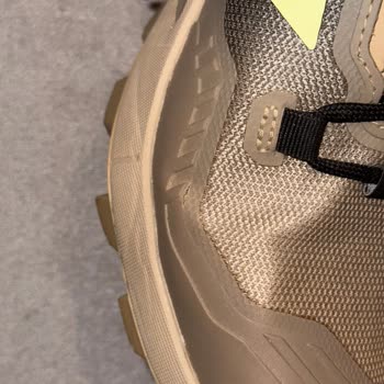 adidas 5 Kez Giyilmeden Ayak İçinden Kaplaması Çatlayan Kaliteli Terrex.!