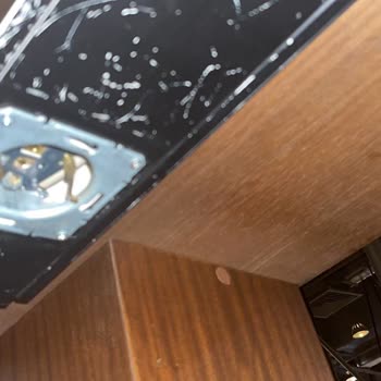 Starbucks Akasya AVM Açık Priz Şikayeti