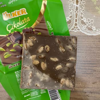 Ülker Kare Çikolatanın Açtığımızda Beyaz Çıktı