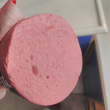 Aytaç Salamdan Kıkırdak ve Kemik Benzeri Parçalar Çıkıyor