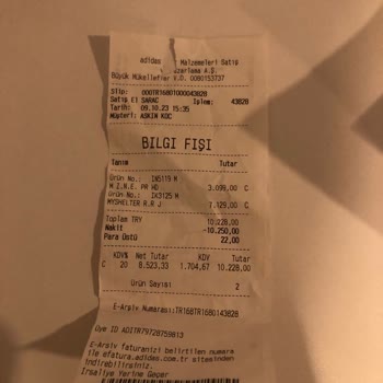 adidas Sweatshirt Üzerinden Oluşan Tiftiklenme