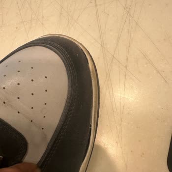 Ayakkabıda Açılma Deichmann Fila Ayakkabı