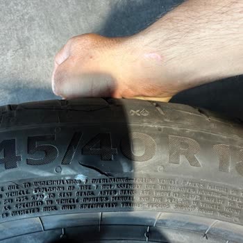 Continental Lastiğin Yanlardan Yarılması