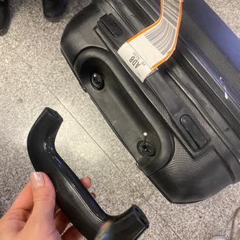 SunExpress Hava Yolları Havaalanı Hasarlı Bagaj Teslimi