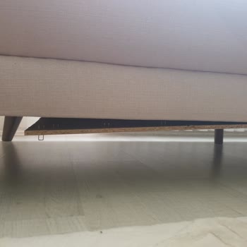 Enza Home Koltuk Takımının Alt Bazası Düştü.