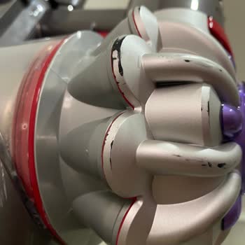 Dyson V8 Absolute Batarya, Boya Sorunu