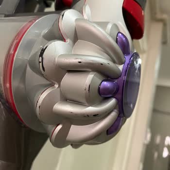 Dyson V8 Absolute Batarya, Boya Sorunu