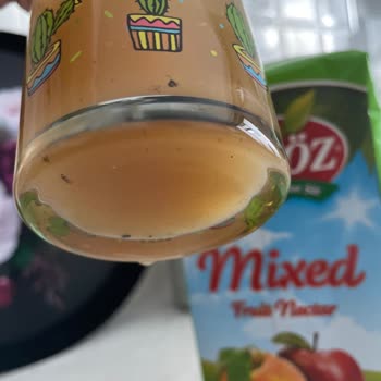 Meyöz Meyve Suyundan Değişik Şeyler Çıktı