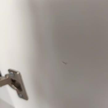 Aksu Home Şubesinden Alınan Dolapta Deformasyon Ve Kusurlar