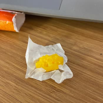 Kapalı Paketli Olips'lerde Çıkan Karıncalar
