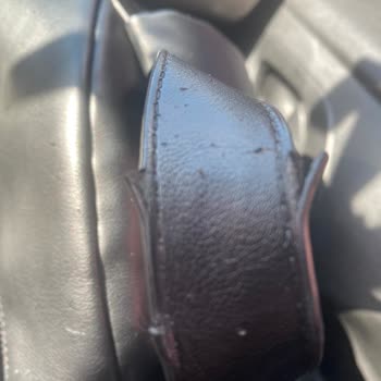 Tommy Hilfiger Ürününün Arkasında Durmuyor.