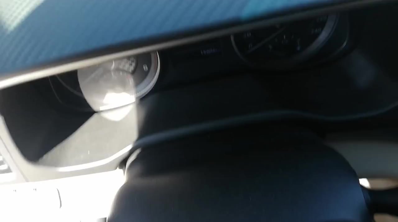 Brand-New Hyundai Elantra 2020 Shows Signs of Wear on the Steering Wheel video cover