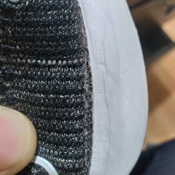 Nike кроссовки отклеилась подошва