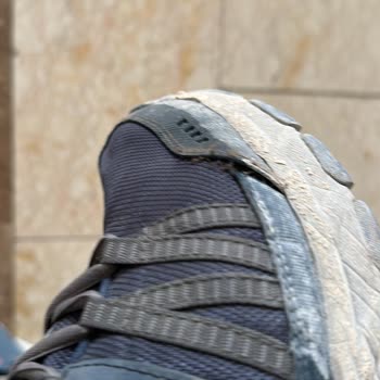 Skechers Pişmanlığı! 3 Ayda Dikişi Patlayan Ayakkabı