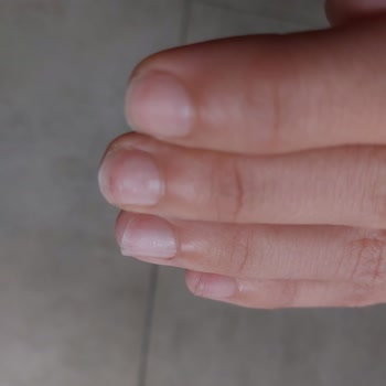 Aika Nail & Hair Studio Verilen Hizmetin Hizmetten Uzak Ve Zarar Vermek Oluşu