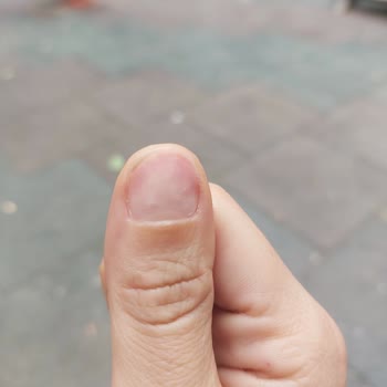 Aika Nail & Hair Studio Verilen Hizmetin Hizmetten Uzak Ve Zarar Vermek Oluşu