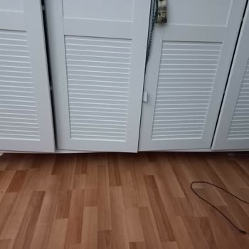 Pierre Cardın Mobilya Ve Genç Bebe Ürünün Arkasında Durmuyor...
