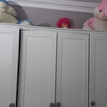 Pierre Cardın Mobilya Ve Genç Bebe Ürünün Arkasında Durmuyor...