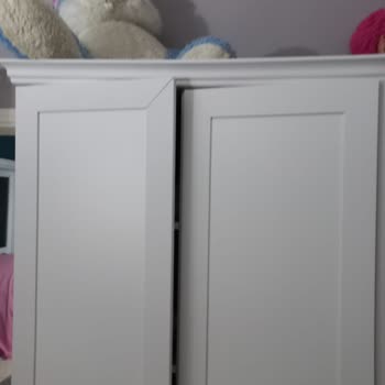 Pierre Cardın Mobilya Ve Genç Bebe Ürünün Arkasında Durmuyor...