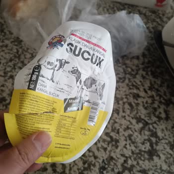 Şahin Sucukları Sucuğun İçinden Tarçın Tadı Gelmesi