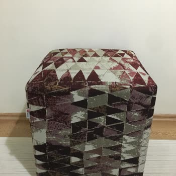 Kelebek Mobilya İstediğimden Farklı Desende Gelen Puf