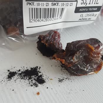 Makbulden İçi Siyah Hurma Aldım