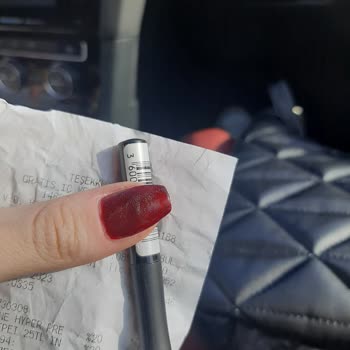 Gratis Kuru Eyeliner Hayal Kırıklığı Ve İade Problemi