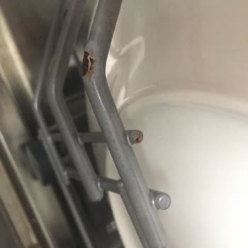 Arçelik Bulaşık Makinesi Raf Ve Gövde Pas Problemi