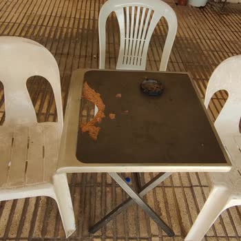 Dinar Belediyesi Otogardaki İlgisizlik Sorunu