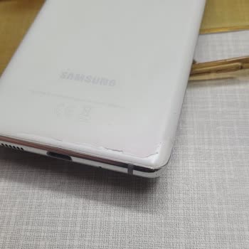 Samsung S20 Fe Arka Yüzde Renk Atması