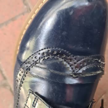 Elle Ayakkabı Ayakkabı Tabanı Sorunu Ve İlgisiz Servis