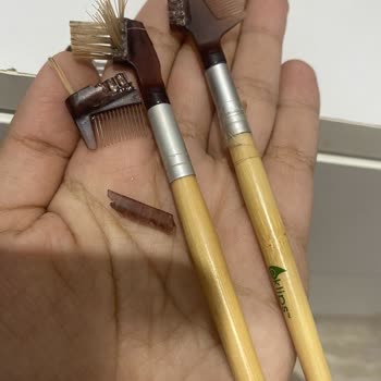 Gratis Eklips Kaş Fırçası Kırıldı Ve Kılları Döküldü
