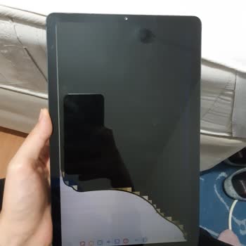 Media Markt'tan Aldığım Samsung Tablet Hasarlı Geldi