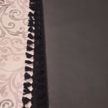 Halı Furyası Hatalı Yamuk Kesilmiş Halı