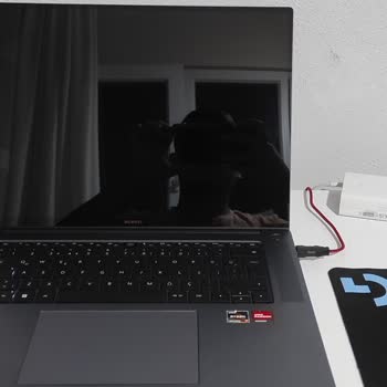 Huawei Bilgisayarımda Durup Dururken Ekran Kapanması