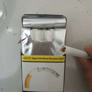 Marlboro Sigaranın Ucu Bomboş Çıktı.