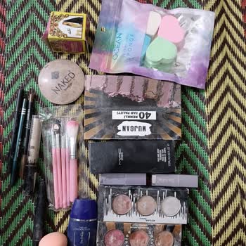 Makyaj.setleri (Instagram) Ürün Kırık Geldi