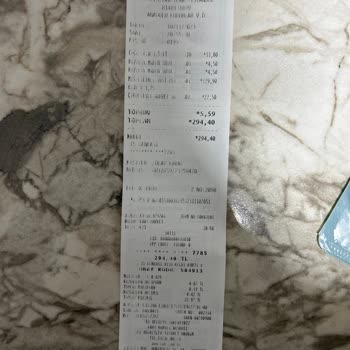 Şok Marketler Şoktan Aldığım Dilimli Yarım Yağlı Tost Peynirinin Küflü Olması