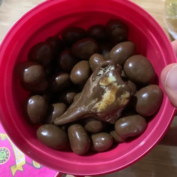 Kahve Dünyası Bonte Çikolata İçinden Farklı Şekilsiz Bir Şey Çıktı.