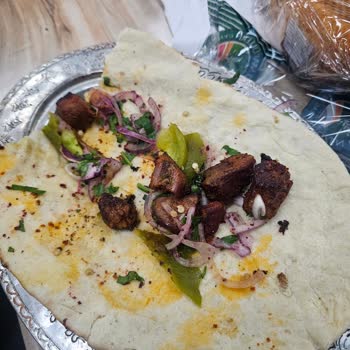 Sakıp Usta Kebaplar Pis Ve Eski.